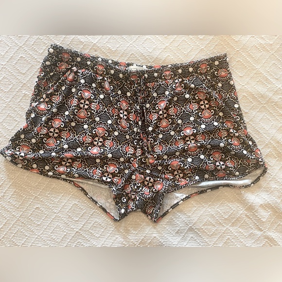 Mudd Boho Short - Picture 1 of 4